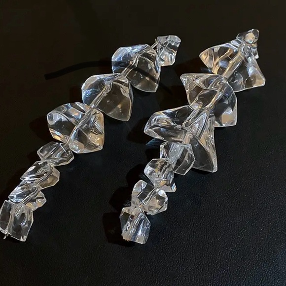 Baby It’s Cold Outside Exaggerated Dangle Earrrings - Picture 4 of 8